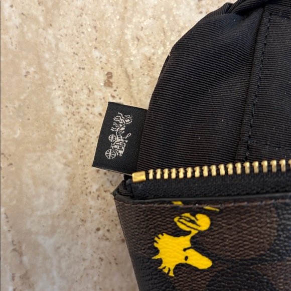 Coach Large Corner Zip Wristlet - Picture 4 of 6